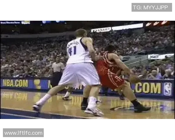 姚明罚球瞬间的精彩gif集锦让你重温篮球巨星的魅力与技巧 姚明罚球瞬间的精彩gif集锦让你重温篮球巨星的魅力与技巧