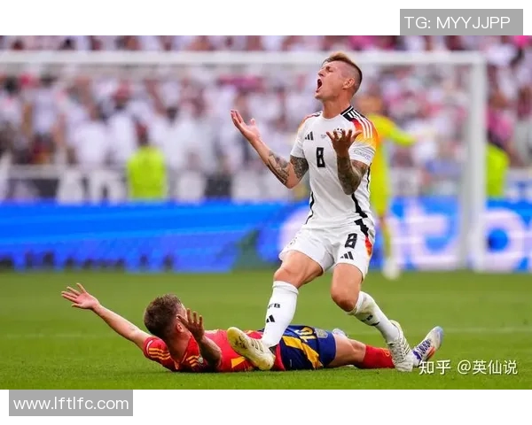 西班牙队备战欧洲杯预选赛，教练组调整战术